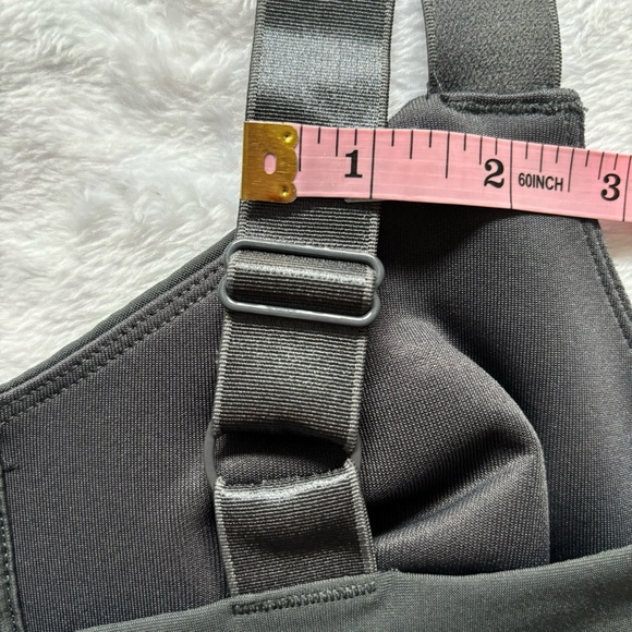 FABLETICS Ines Low Impact Front Closure Sports Bra--XXS - Picture 10 of 16